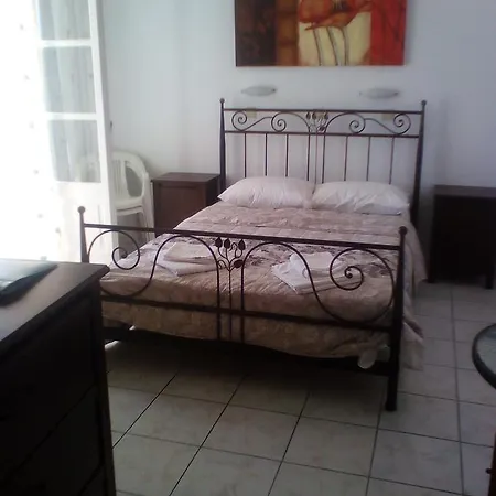 To Let Rena Guest house