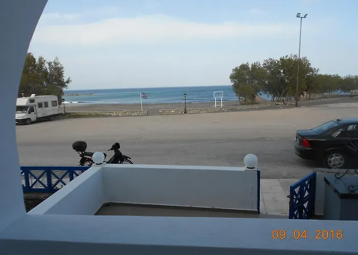 To Let Rena 3* Monolitos