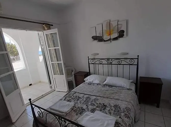 To Let Rena 3* Monolithos