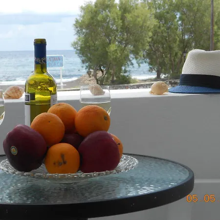 Gasthof To Let Rena Monolithos